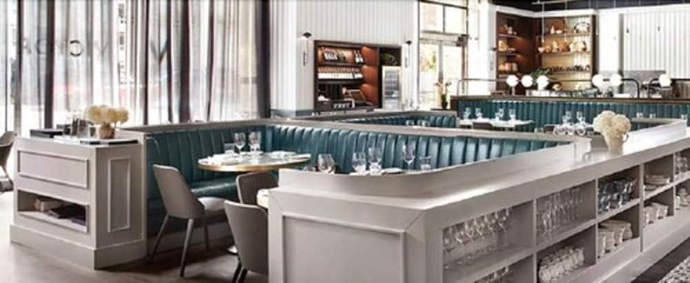 Le Germain Hotel Toronto Exterior photo